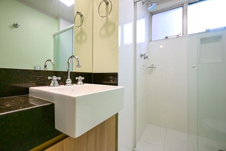 Apartamento à venda com 68m², 2 quartos e 1 vagaBanheiro Suíte