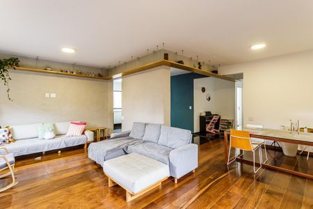 Apartamento à venda com 140m², 2 quartos e 2 vagasSala
