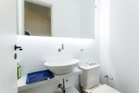 Apartamento à venda com 140m², 2 quartos e 2 vagasLavabo