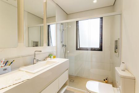 Apartamento à venda com 140m², 2 quartos e 2 vagasBanheiro da Suíte