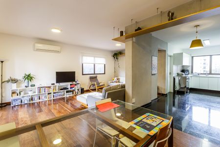 Sala de apartamento à venda com 2 quartos, 140m² em Moema, São Paulo