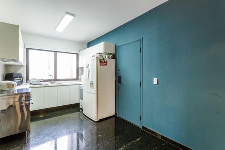 Apartamento à venda com 140m², 2 quartos e 2 vagasCozinha