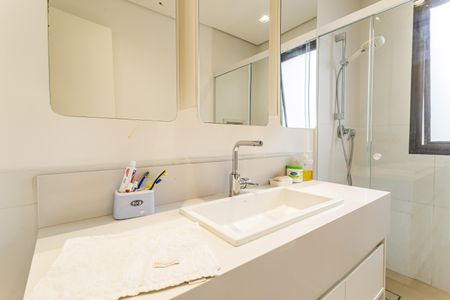 Apartamento à venda com 140m², 2 quartos e 2 vagasBanheiro da Suíte