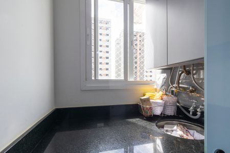 Apartamento à venda com 68m², 2 quartos e 2 vagasÁrea de serviço