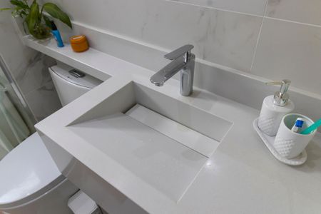 Apartamento à venda com 68m², 2 quartos e 2 vagasBanheiro social