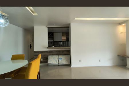 Sala de apartamento para alugar com 3 quartos, 113m² em Recreio dos Bandeirantes, Rio de Janeiro