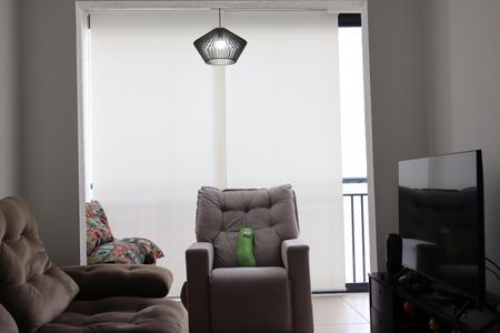 Sala  de apartamento à venda com 3 quartos, 75m² em Picanço, Guarulhos