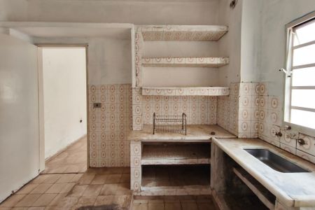 Casa à venda com 200m², 3 quartos e 2 vagas Casa à venda com 200m², 3 quartos e 2 vagasCasa 2 - Cozinha