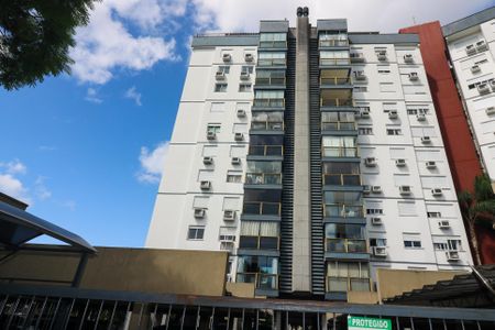 Apartamento à venda com 94m², 3 quartos e 1 vaga Apartamento à venda com 94m², 3 quartos e 1 vagaFachada do bloco