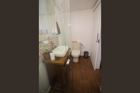 Apartamento à venda com 94m², 3 quartos e 1 vaga Apartamento à venda com 94m², 3 quartos e 1 vagaBanheiro Social