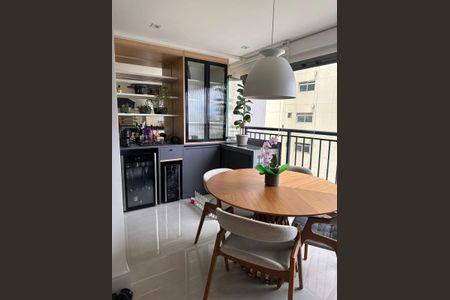 Apartamento à venda com 69m², 2 quartos e 2 vagasVaranda