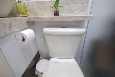 Apartamento à venda com 104m², 2 quartos e 2 vagas Apartamento à venda com 104m², 2 quartos e 2 vagasBanheiro 1