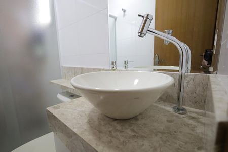 Apartamento à venda com 104m², 2 quartos e 2 vagas Apartamento à venda com 104m², 2 quartos e 2 vagasBanheiro Suíte