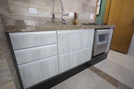 Apartamento à venda com 104m², 2 quartos e 2 vagas Apartamento à venda com 104m², 2 quartos e 2 vagasCozinha Cobertura