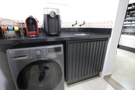 Apartamento à venda com 104m², 2 quartos e 2 vagas Apartamento à venda com 104m², 2 quartos e 2 vagasÁrea de Serviço