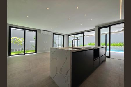 Casa à venda com 550m², 4 quartos e 4 vagasCozinha