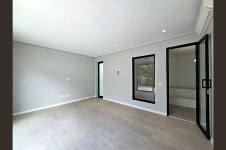 Casa à venda com 550m², 4 quartos e 4 vagasSauna