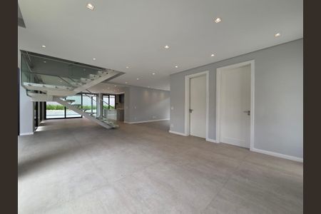 Sala de casa à venda com 4 quartos, 550m² em Jardim Luzitania, São Paulo