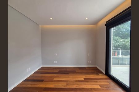 Casa à venda com 550m², 4 quartos e 4 vagasSuíte 2