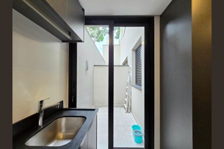 Casa à venda com 550m², 4 quartos e 4 vagasÁrea de Serviço