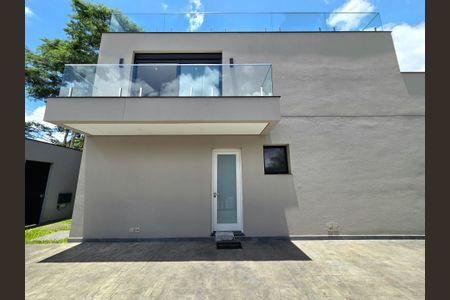 Casa à venda com 550m², 4 quartos e 4 vagasFachada