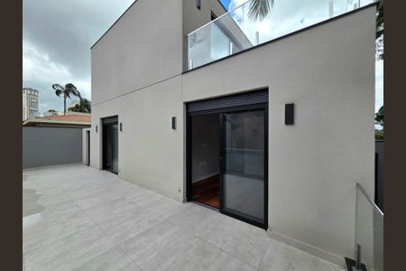 Casa à venda com 550m², 4 quartos e 4 vagasVaranda suítes 2 e 3