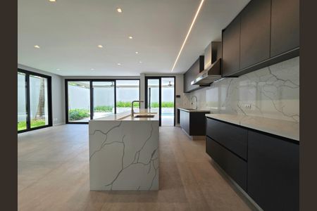 Casa à venda com 550m², 4 quartos e 4 vagasCozinha