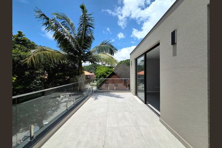 Casa à venda com 550m², 4 quartos e 4 vagasVaranda da sauna
