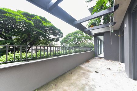 Apartamento à venda com 285m², 3 quartos e 3 vagas Apartamento à venda com 285m², 3 quartos e 3 vagasSuíte 1 - Varanda