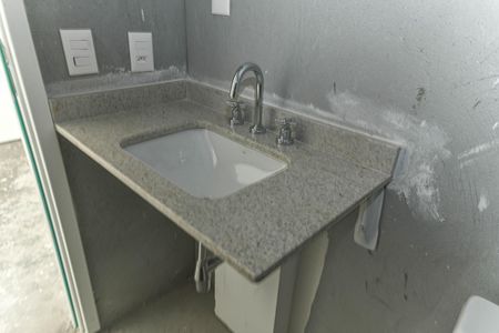 Apartamento à venda com 285m², 3 quartos e 3 vagas Apartamento à venda com 285m², 3 quartos e 3 vagasBanheiro da Suíte 2