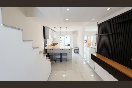 Casa para alugar com 2 quartos, 80m² em Jardim Ester, São Paulo