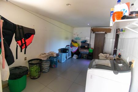 Casa à venda com 193m², 4 quartos e 3 vagas Casa à venda com 193m², 4 quartos e 3 vagasÁrea de Serviço