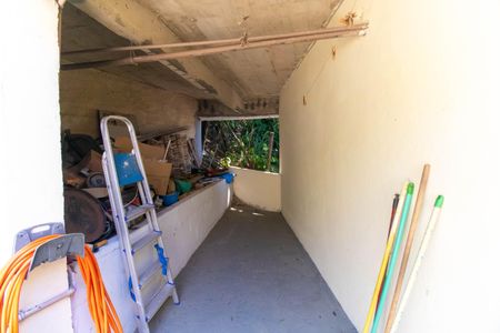 Casa à venda com 193m², 4 quartos e 3 vagas Casa à venda com 193m², 4 quartos e 3 vagasÁrea de Serviço