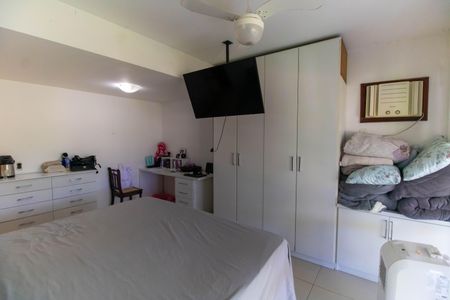 Casa à venda com 193m², 4 quartos e 3 vagas Casa à venda com 193m², 4 quartos e 3 vagasSuíte 1