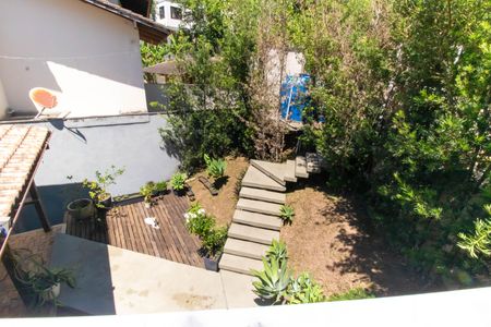 Casa à venda com 193m², 4 quartos e 3 vagas Casa à venda com 193m², 4 quartos e 3 vagasÁrea externa