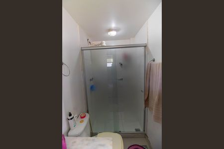 Casa à venda com 193m², 4 quartos e 3 vagas Casa à venda com 193m², 4 quartos e 3 vagasBanheiro da Suíte 1