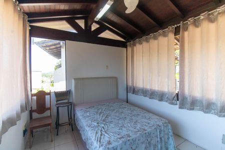 Casa à venda com 193m², 4 quartos e 3 vagas Casa à venda com 193m², 4 quartos e 3 vagasSuíte Externa