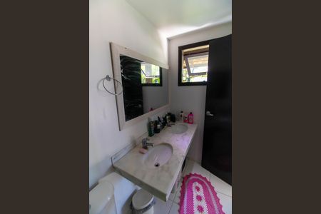 Casa à venda com 193m², 4 quartos e 3 vagas Casa à venda com 193m², 4 quartos e 3 vagasBanheiro da Suíte 2