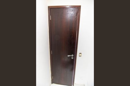 Casa à venda com 193m², 4 quartos e 3 vagas Casa à venda com 193m², 4 quartos e 3 vagasLavabo