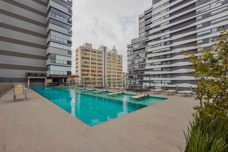 Studio à venda com 31m², 1 quarto e 1 vagaPiscina