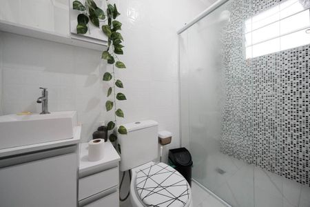 Casa de condomínio à venda com 71m², 2 quartos e 2 vagasBanheiro