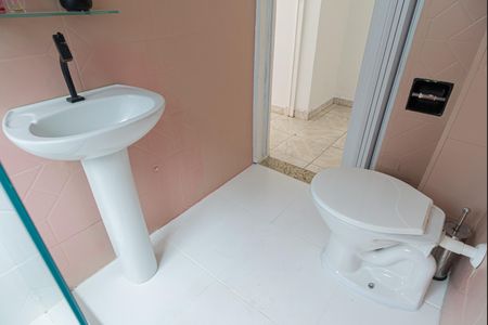 Apartamento para alugar com 35m², 1 quarto e sem vaga Apartamento para alugar com 35m², 1 quarto e sem vagaBanheiro