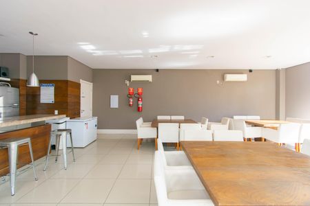 Apartamento para alugar com 66m², 2 quartos e 1 vaga