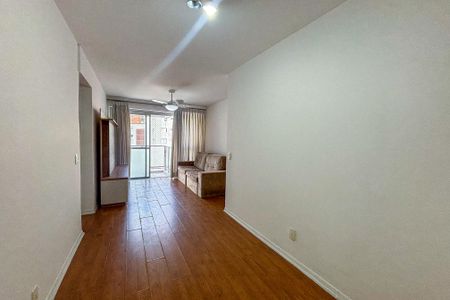 Apartamento para alugar com 69m², 2 quartos e 1 vaga