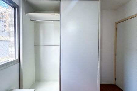 Apartamento para alugar com 69m², 2 quartos e 1 vaga