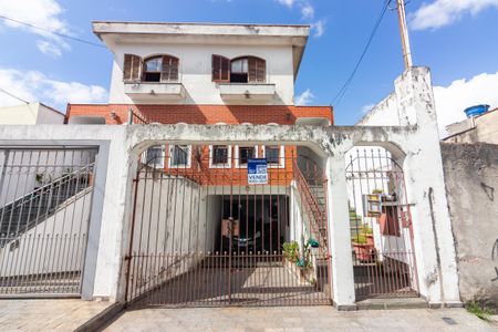 Casa à venda com 131m², 4 quartos e 3 vagasFachada