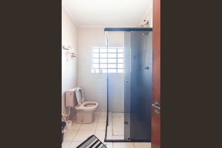 Casa à venda com 131m², 4 quartos e 3 vagasBanheiro 2