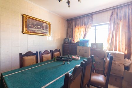 Casa à venda com 131m², 4 quartos e 3 vagasCopa