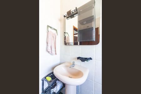 Casa à venda com 131m², 4 quartos e 3 vagasBanheiro 2