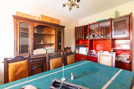 Casa à venda com 131m², 4 quartos e 3 vagasCopa